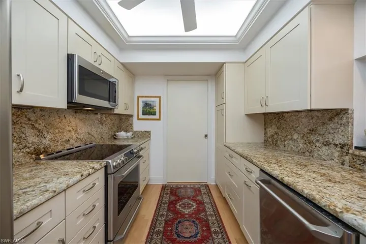 780  Willowbrook  DR, Naples, FL 34108