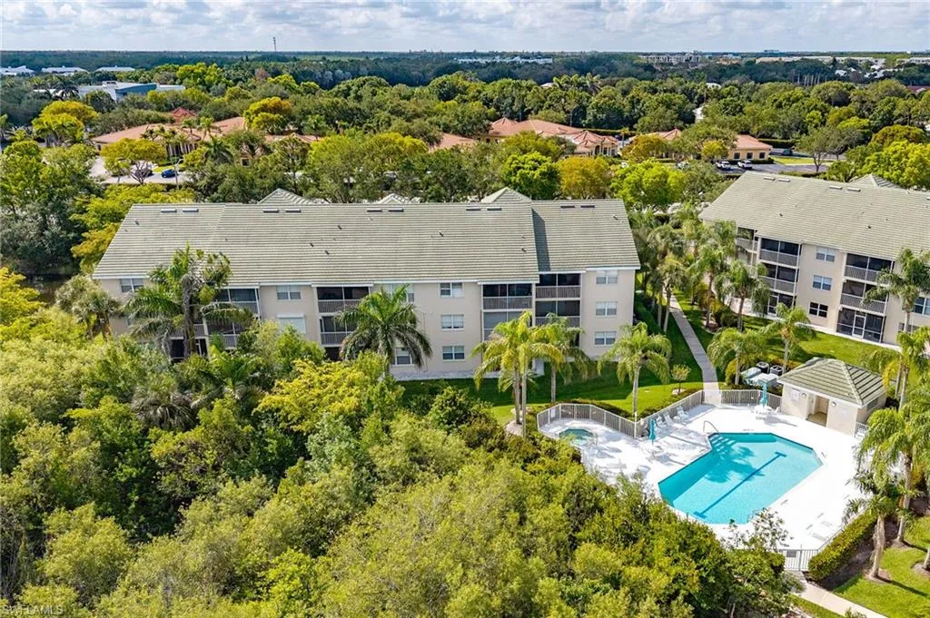 28881 Bermuda Lago CT, Bonita Springs, FL 34134,225045131