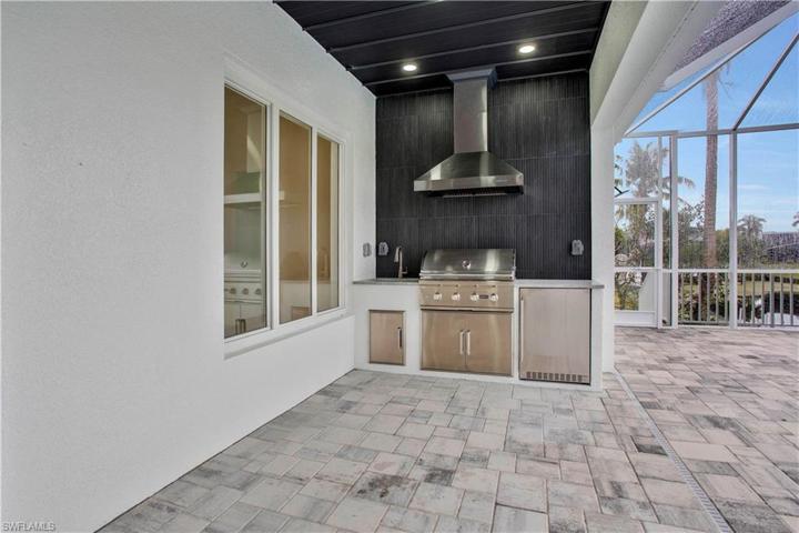 Outdoor kitchen