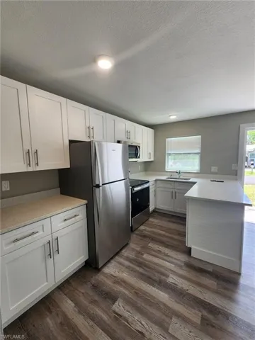 1119 6th Way, North Fort Myers, Florida 33903