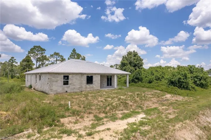 351 Western Ave S, Lehigh Acres, Florida 33974