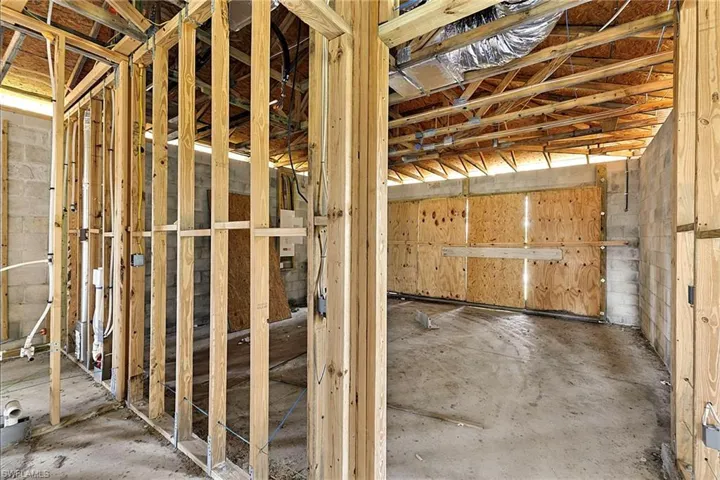 351 Western Ave S, Lehigh Acres, Florida 33974