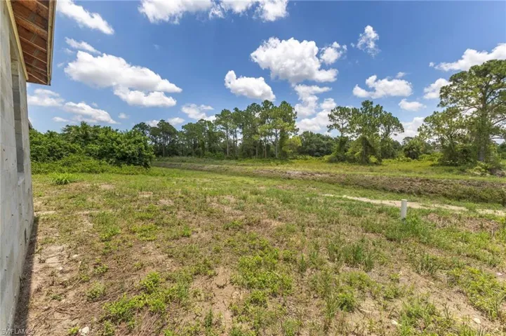 351 Western Ave S, Lehigh Acres, Florida 33974