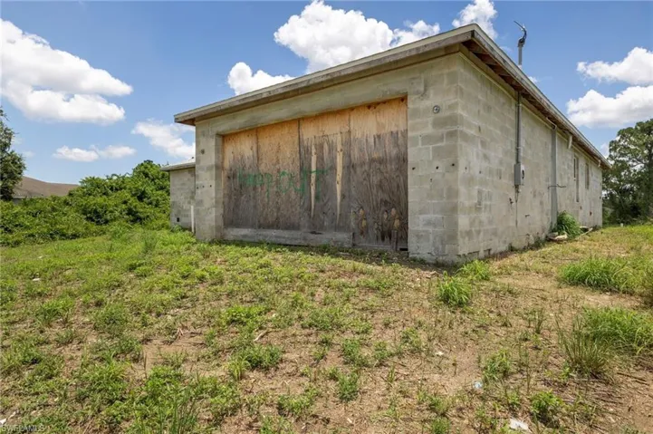 351 Western Ave S, Lehigh Acres, Florida 33974