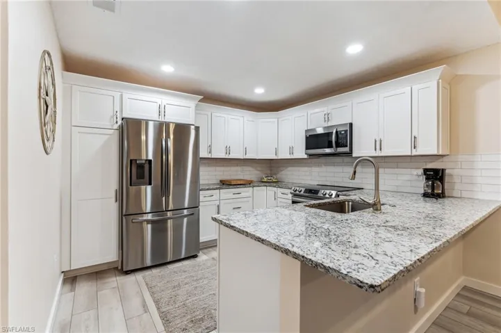 17336  Birchwood  LN, Fort Myers, FL 33908
