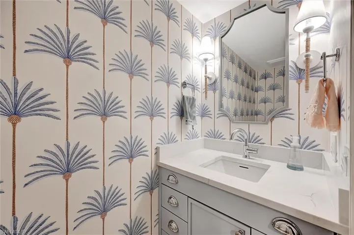 5920 Via Lugano 2, Naples, Florida 34108