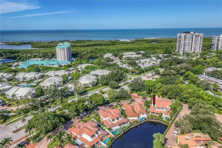 5920 Via Lugano 2, Naples, Florida 34108