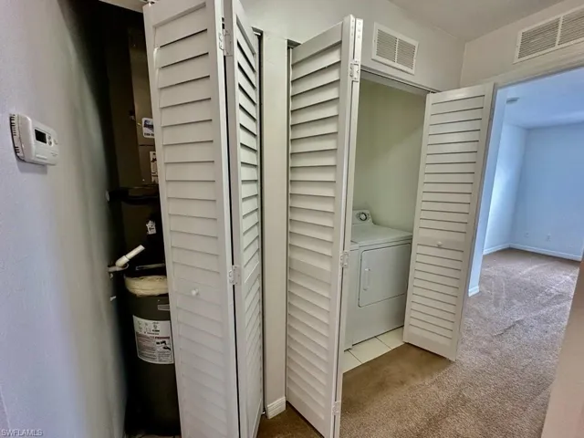 3614 Pine Oak Cir 103, Fort Myers, Florida 33916