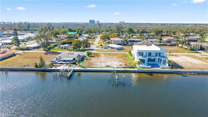 5837 SW 1st  AVE, Cape Coral, FL 33914
