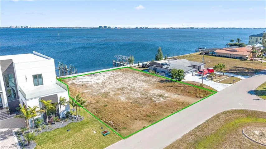 5837 SW 1st  AVE, Cape Coral, FL 33914
