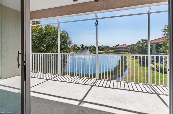 Fabulous lanai lake view