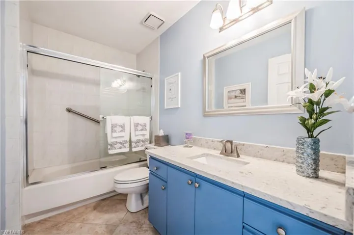 2396  Hidden Lake  DR, Naples, FL 34112