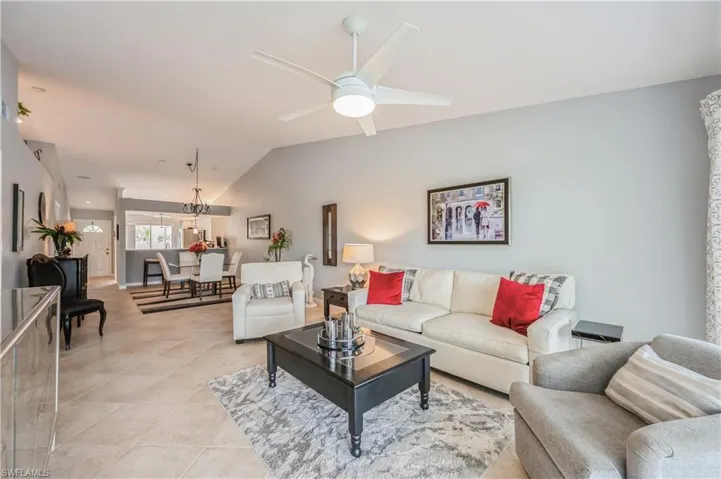 2396  Hidden Lake  DR, Naples, FL 34112