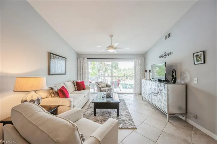 2396  Hidden Lake  DR, Naples, FL 34112