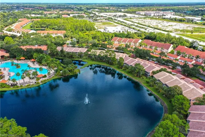 2396  Hidden Lake  DR, Naples, FL 34112