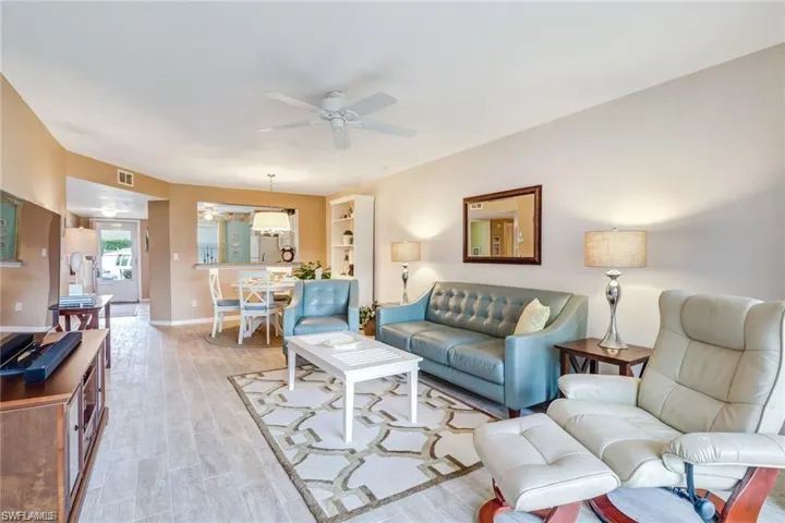 1330  Derbyshire  CT, Naples, FL 34116