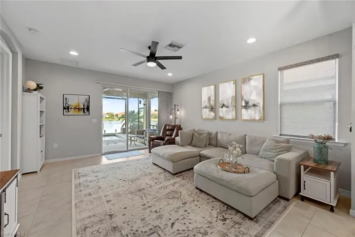 Light and Bright living room