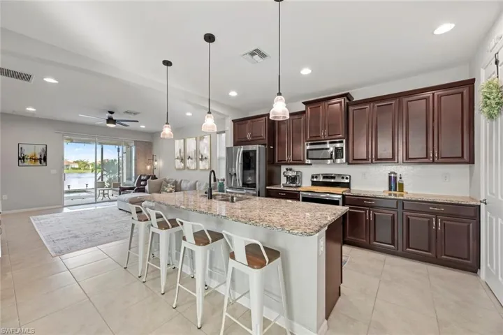 Beautiful kitched with rich chocolate cabinetry