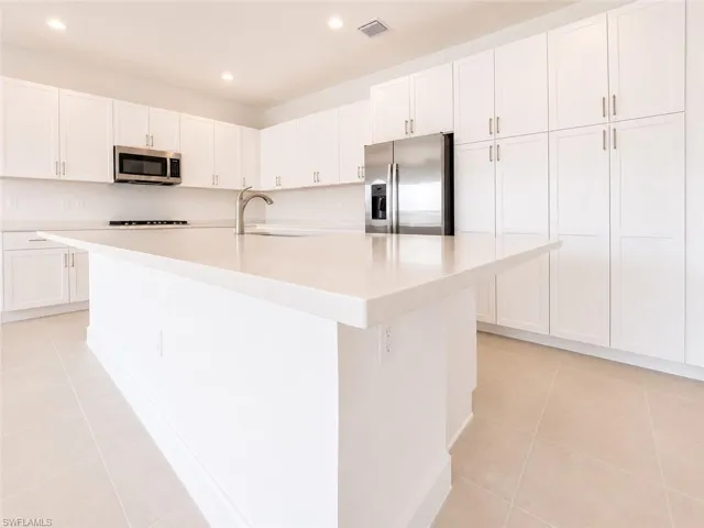 20885 Thistle Leaf Ln, Estero, Florida 33928