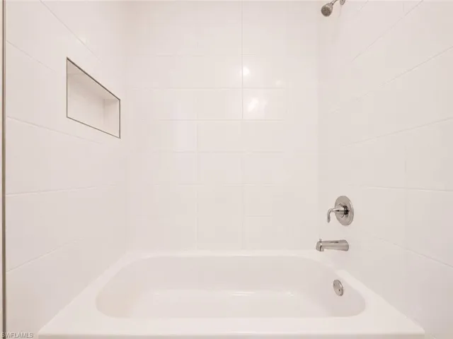 20885 Thistle Leaf Ln, Estero, Florida 33928