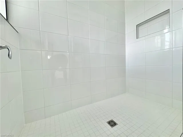 20885 Thistle Leaf Ln, Estero, Florida 33928