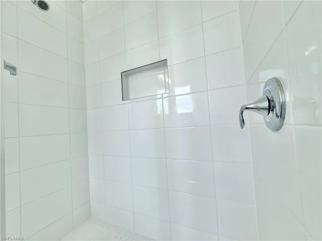 20885 Thistle Leaf Ln, Estero, Florida 33928