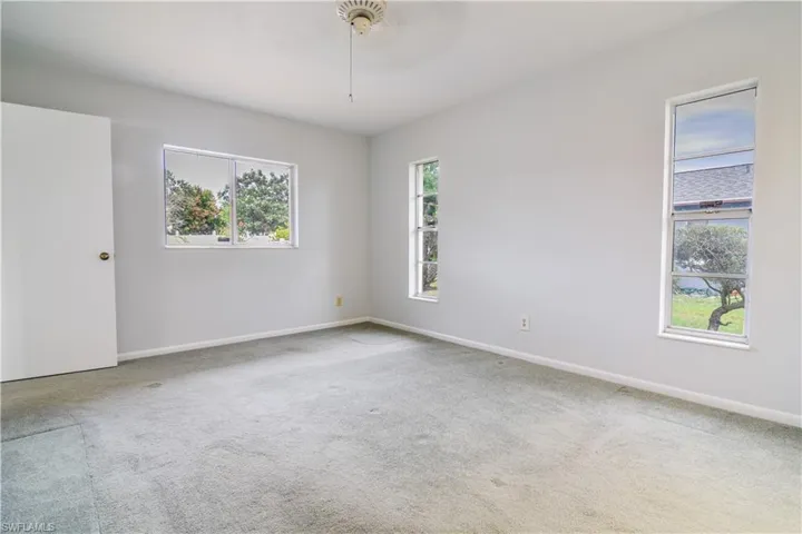 5794  Inverness  CIR, North Fort Myers, FL 33903