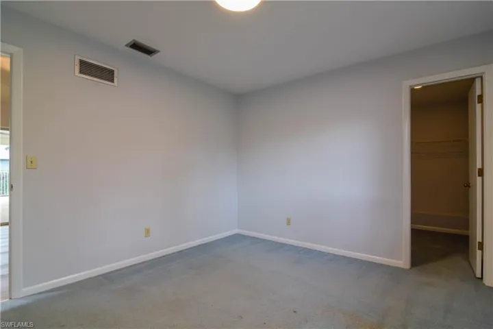5794  Inverness  CIR, North Fort Myers, FL 33903