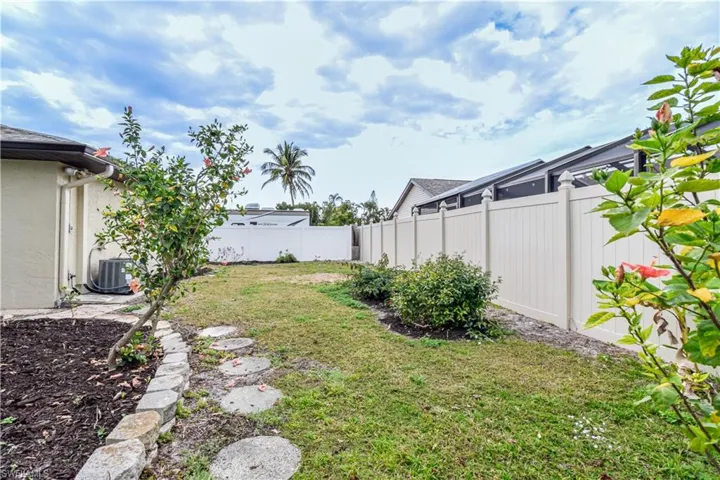 5794  Inverness  CIR, North Fort Myers, FL 33903
