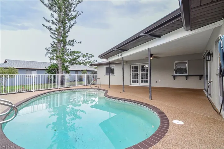 5794  Inverness  CIR, North Fort Myers, FL 33903