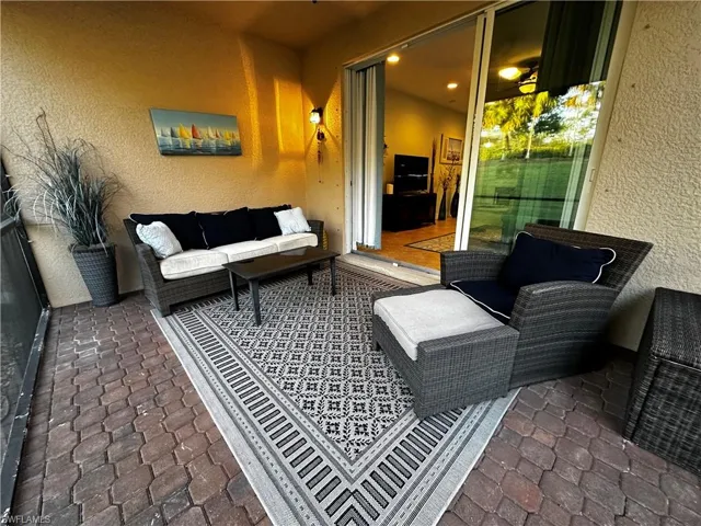 10547  Carolina Willow  DR, Fort Myers, FL 33913