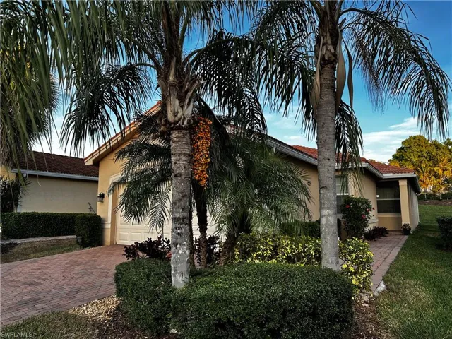 10547  Carolina Willow  DR, Fort Myers, FL 33913