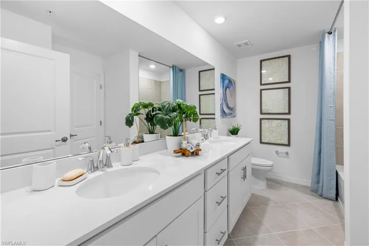 5479  Double Eagle  CIR, Ave Maria, FL 34142