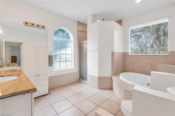 4161  Ellis  RD, FORT MYERS, FL 33905