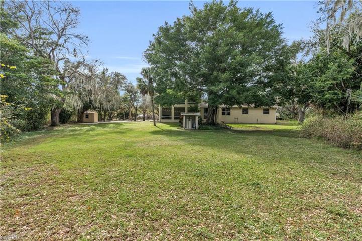 4161  Ellis  RD, FORT MYERS, FL 33905