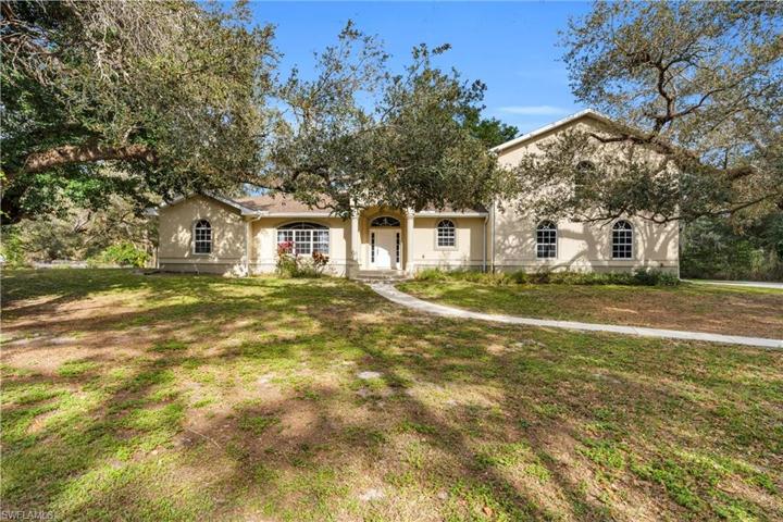 4161  Ellis  RD, FORT MYERS, FL 33905