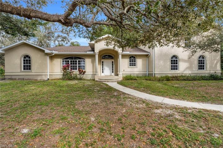 4161  Ellis  RD, FORT MYERS, FL 33905