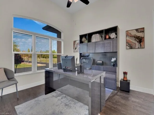 Home Office/Guest Room