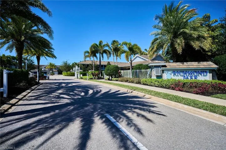 2319  Sawyers Hill  RD, Naples, FL 34120