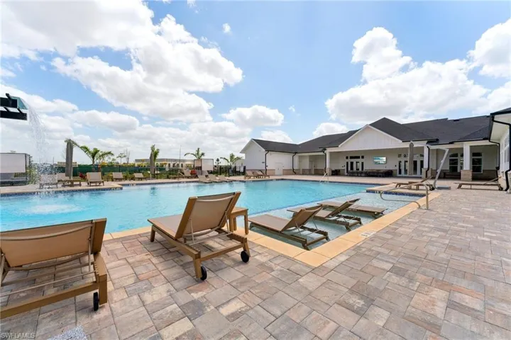 10800  Colonial Gateway  DR, Fort Myers, FL 33905