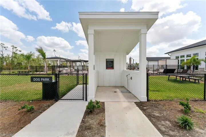 10800  Colonial Gateway  DR, Fort Myers, FL 33905