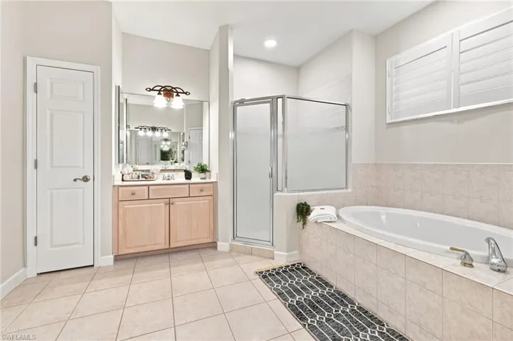 14142 Reflection Lakes Dr, Fort Myers, Florida 33907