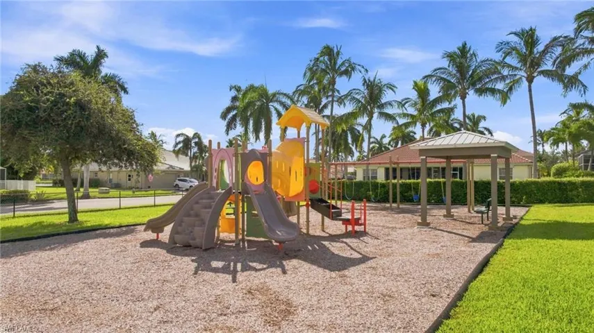 14142 Reflection Lakes Dr, Fort Myers, Florida 33907