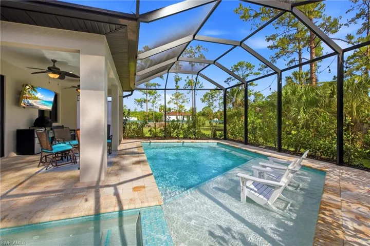 2627 6th Ave Ne, Naples, Florida 34120