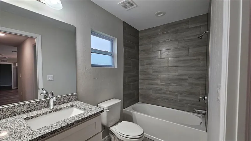 9077  Bamboo  CIR, Labelle, FL 33935