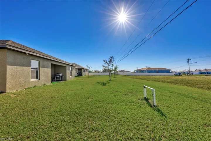210 Ne 16th Ter, Cape Coral Fl 33909