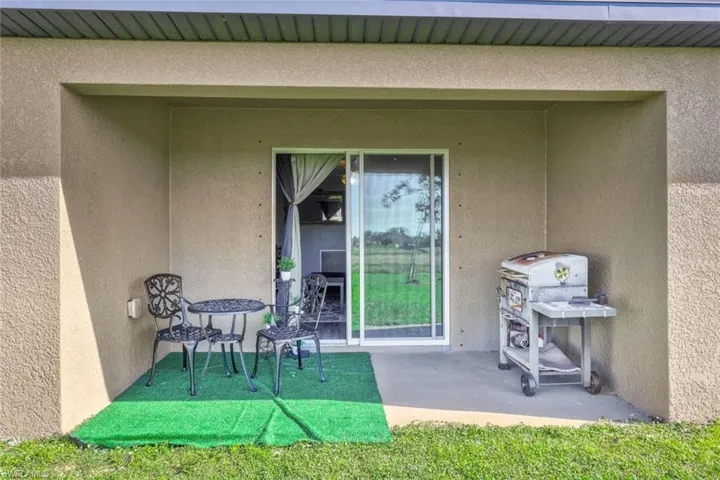 210 Ne 16th Ter, Cape Coral Fl 33909