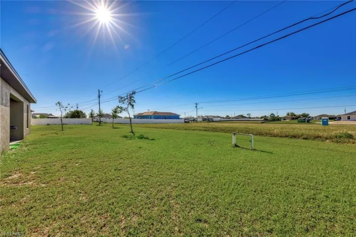 210 Ne 16th Ter, Cape Coral Fl 33909
