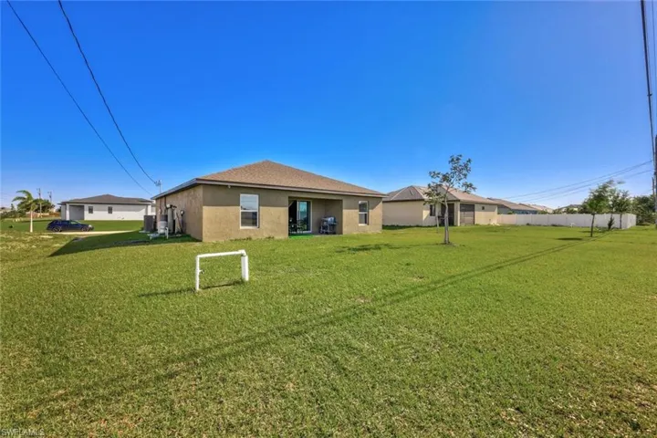 210 Ne 16th Ter, Cape Coral Fl 33909