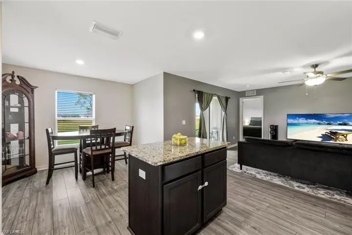 210 Ne 16th Ter, Cape Coral Fl 33909